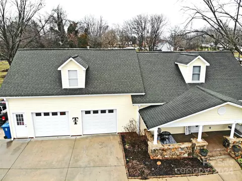 Exterior - 37 E Pine St, Maiden, NC 28650 photo 9 of 9