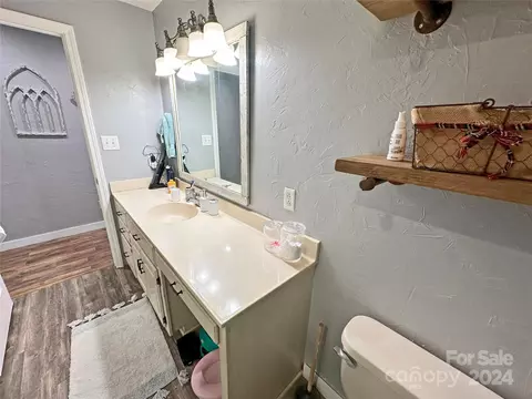 Bath - 37 E Pine St, Maiden, NC 28650 photo 3 of 4
