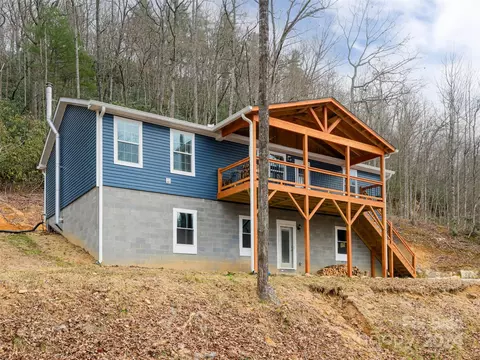 1063 Kilpatrick Rd, Hendersonville, NC 28739