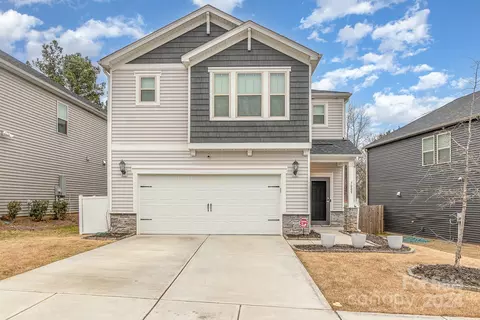7009 Saltpeter St, Charlotte, NC 28215