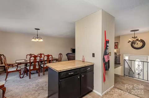 Kitchen - 1606 Allen Ln, Conover, NC 28613 photo 2 of 3