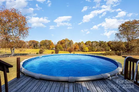 Exterior - 1606 Allen Ln, Conover, NC 28613 photo 3 of 12