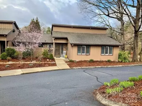 557 Crowfields Ln, Asheville, NC 28803