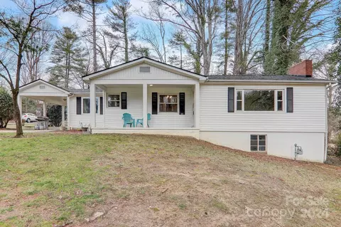 410 Brooklyn Ave, Hendersonville, NC 28792