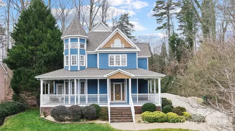 1910 Mountain Park Dr, Charlotte, NC 28214