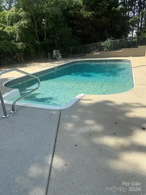 4536 Lakehill Dr, Catawba, NC 28609