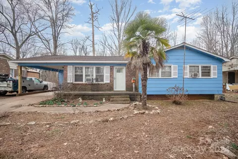 1300 Northwoods Dr, Kings Mountain, NC 28086