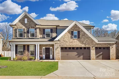 5536 Glad Acres Road Rd, Pfafftown, NC 27040