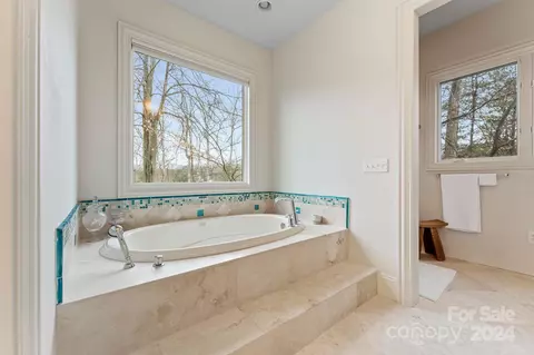 Bath - 8149 Deep Water Ln, Denver, NC 28037 photo 3 of 10