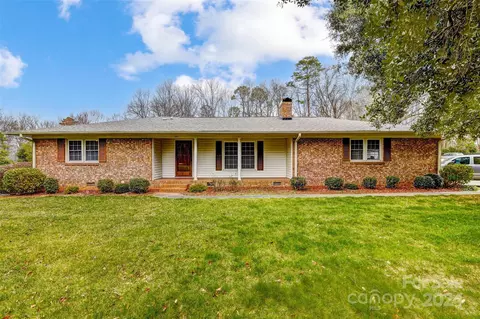 700 Tom Sadler Rd, Charlotte, NC 28214