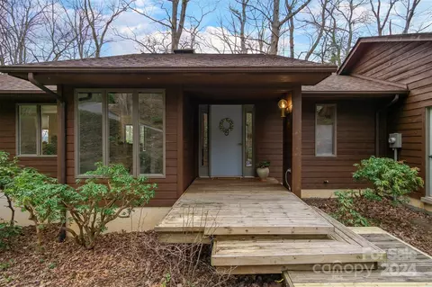 115 Ballantree Dr, Asheville, NC 28803