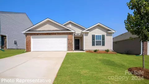 197 Wheatfield Rd, Fletcher, NC 28732