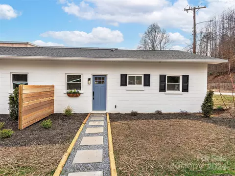 576 Orchard 2 St #2, Old Fort, NC 28762