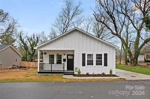 608 Tait St, Lincolnton, NC 28092