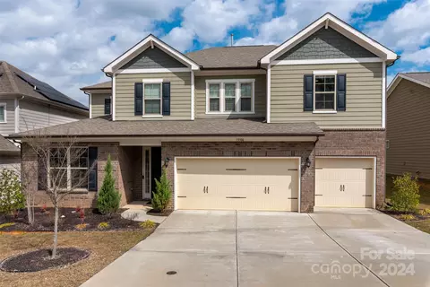 15306 Autumn Sage Dr, Charlotte, NC 28278