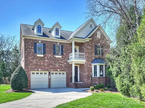 3115 Springs Farm Ln, Charlotte, NC 28226
