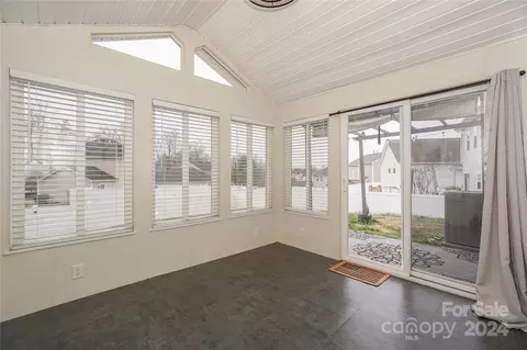 Exterior - 10779 Traders Ct, Davidson, NC 28036 photo 7 of 20
