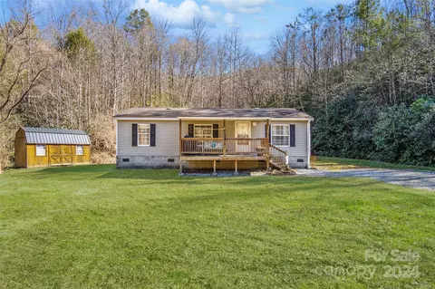 1827 Toms Creek Rd, Marion, NC 28752