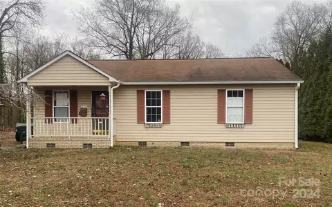 312 W 12th St, Salisbury, NC 28144