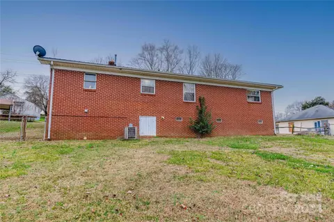 Exterior - 808 Oval St, Kannapolis, NC 28081 photo 2 of 3
