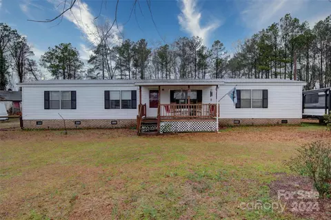 186 Farm Rd, Wadesboro, NC 28170