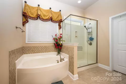 Bath - 78030 Rillstone Dr, Lancaster, SC 29720 photo 2 of 3