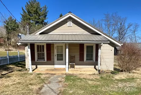 162 Raby St, Canton, NC 28716