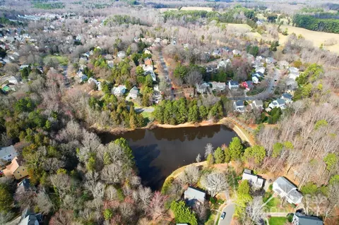 View/Area - 528 Ashby Dr, Davidson, NC 28036 photo 1 of 3