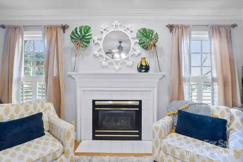 Living - 528 Ashby Dr, Davidson, NC 28036 photo 2 of 7