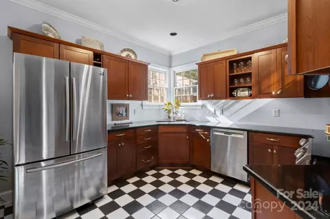 Kitchen - 528 Ashby Dr, Davidson, NC 28036 photo 3 of 4