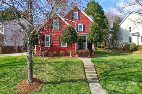 Exterior - 528 Ashby Dr, Davidson, NC 28036 photo 5 of 11