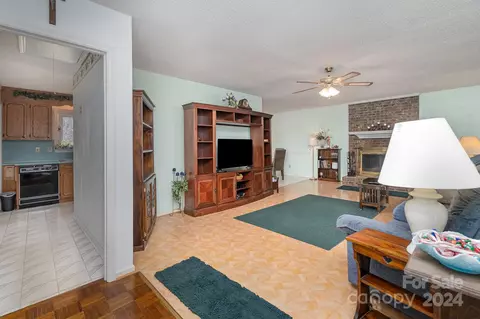 21014 Pine Ridge Dr, Cornelius, NC 28031 photo 5