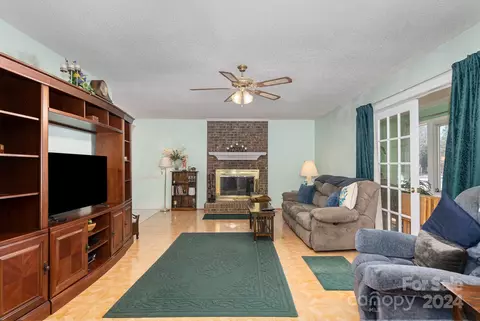 21014 Pine Ridge Dr, Cornelius, NC 28031 photo 6