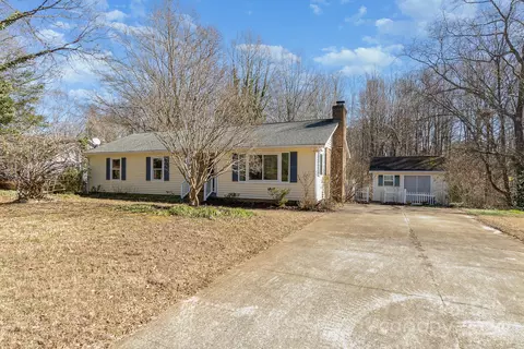 21014 Pine Ridge Dr, Cornelius, NC 28031 photo 2