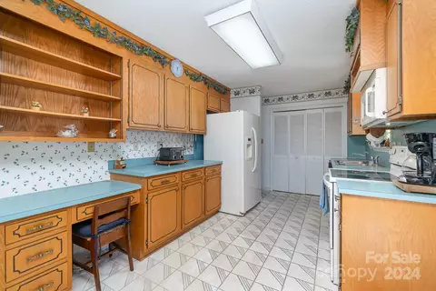 21014 Pine Ridge Dr, Cornelius, NC 28031 photo 10