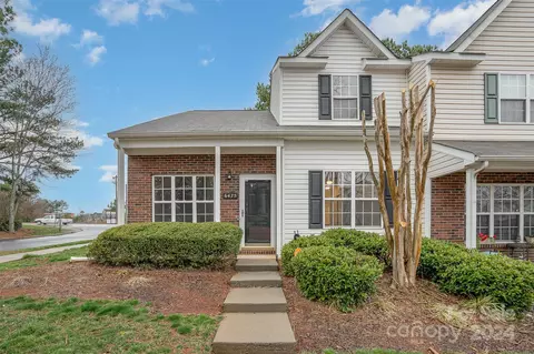 6475 Saint Bernard Way, Charlotte, NC 28269