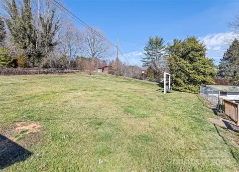 Exterior - 1671 Old Clyde Rd, Clyde, NC 28721 photo 3 of 4