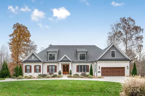 2150 Walnut Crossing Run, Yadkinville, NC 27055