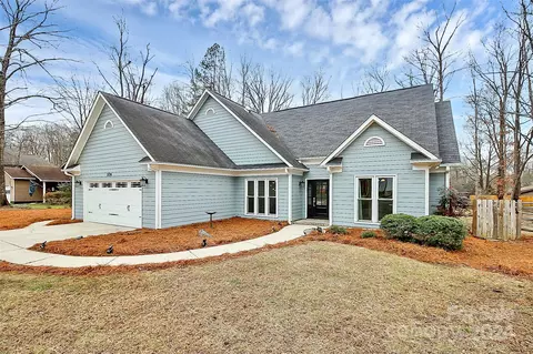 3724 Bon Rea Dr, Charlotte, NC 28226