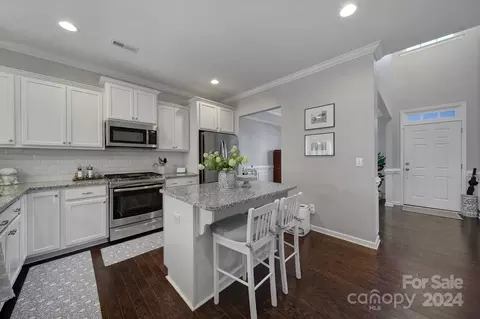 Kitchen - 4016 Whittier Ln, Tega Cay, SC 29708 photo 2 of 5