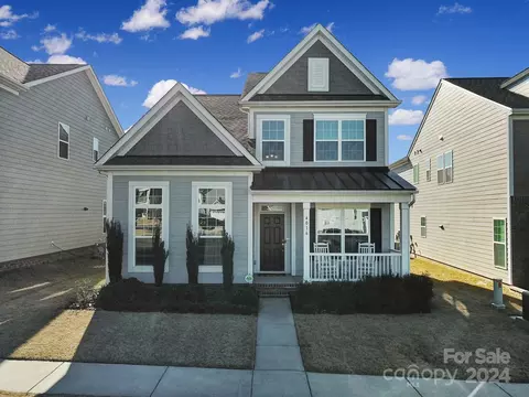 4016 Whittier Ln, Tega Cay, SC 29708