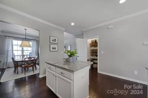 Kitchen - 4016 Whittier Ln, Tega Cay, SC 29708 photo 4 of 5