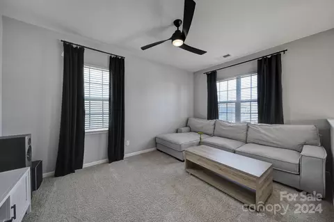 Bedroom - 4016 Whittier Ln, Tega Cay, SC 29708 photo 7 of 10