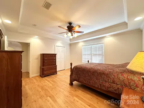 Bedroom - 805 3rd Ne St NE, Conover, NC 28613 photo 4 of 7