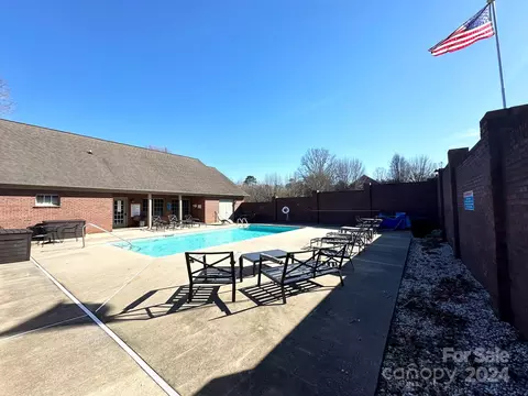 Exterior - 805 3rd Ne St NE, Conover, NC 28613 photo 8 of 10