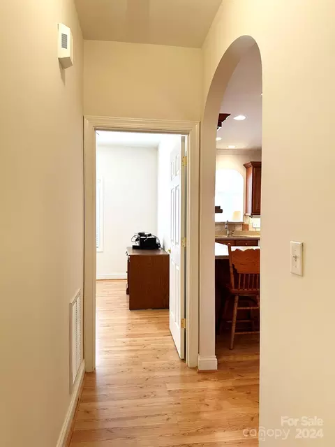 Entry Way - 805 3rd Ne St NE, Conover, NC 28613 photo 2 of 3