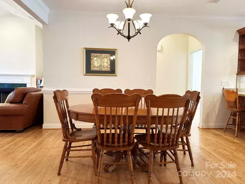 Dining - 805 3rd Ne St NE, Conover, NC 28613 photo 2 of 3