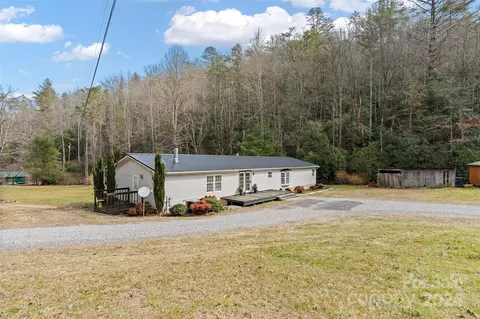 Exterior - 241 Beech Tree Rd, Whittier, NC 28789 photo 2 of 8
