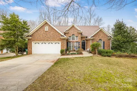 807 Toncin Ave, Bessemer City, NC 28016