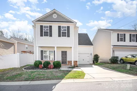 8326 Candlenut Ln, Charlotte, NC 28215